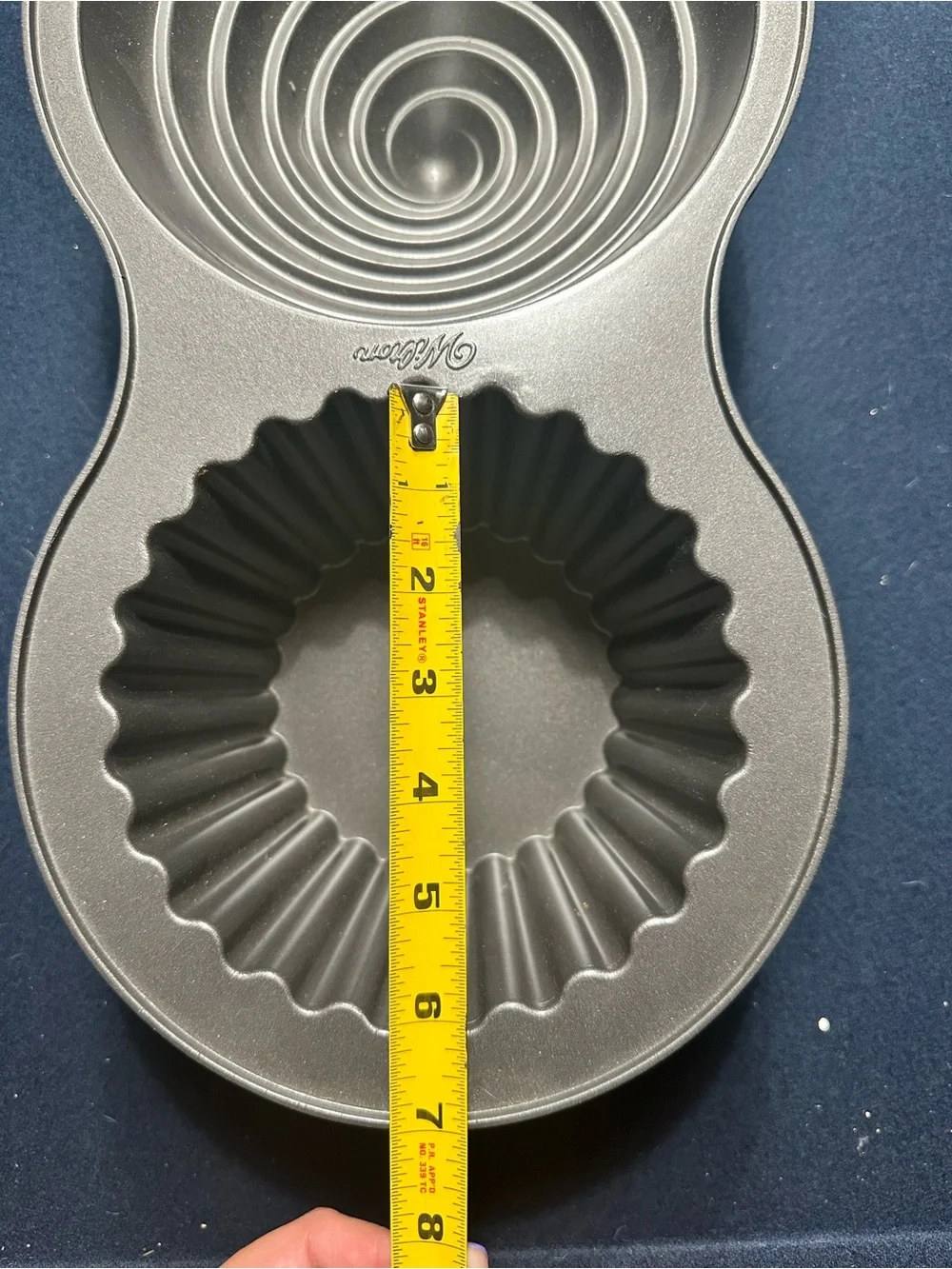 Wilton cupcake cake Baking Pan